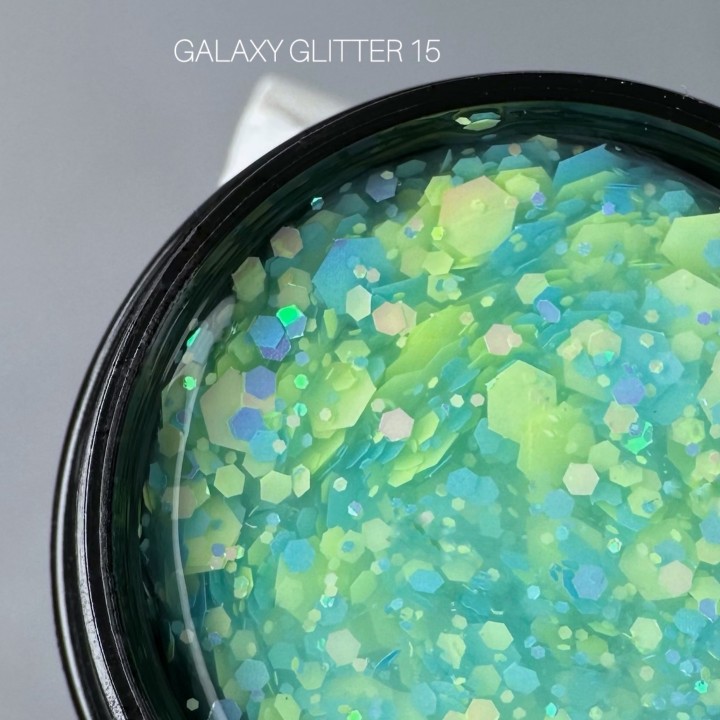 SAGA  professional   Galaxy glitter 8 ml 15